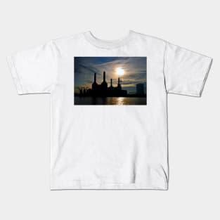 Battersea Power Station River Thames London Kids T-Shirt